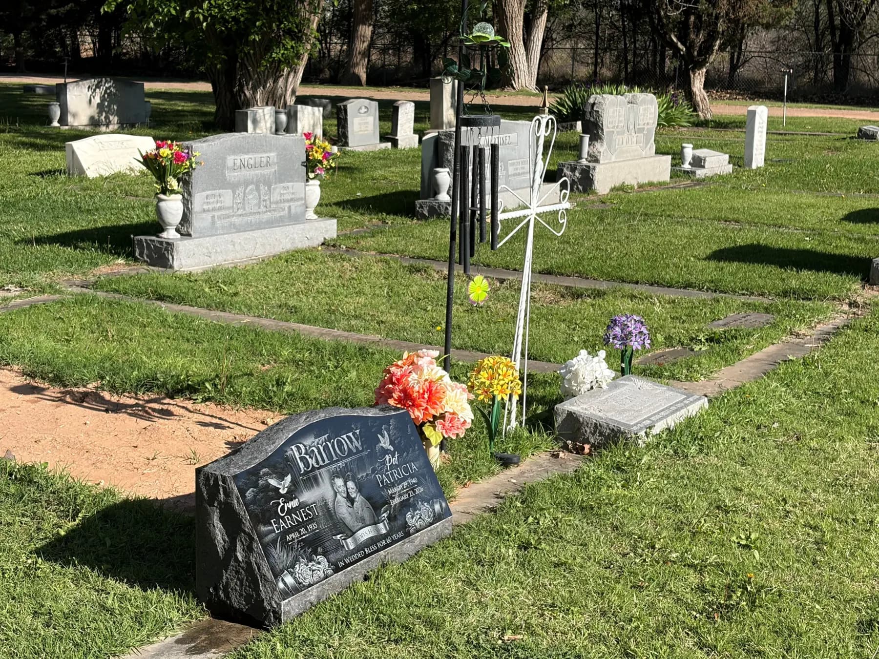 The Barrow family memorial by Citizen Memorials