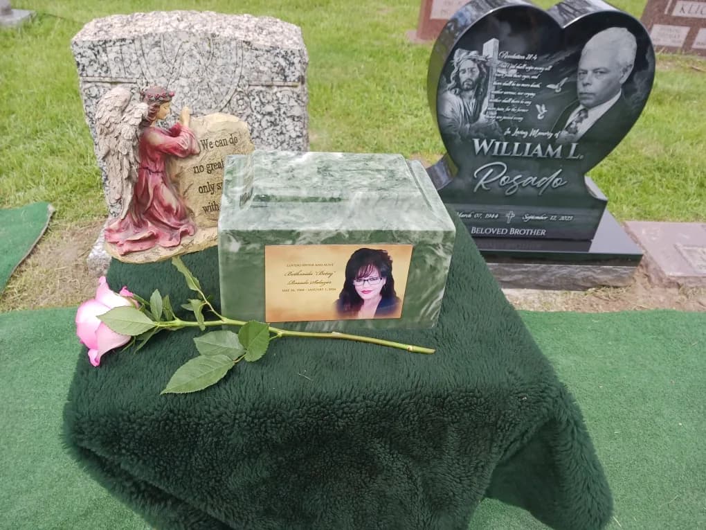 Rosado family graveside remembrance by Citizen Memorials