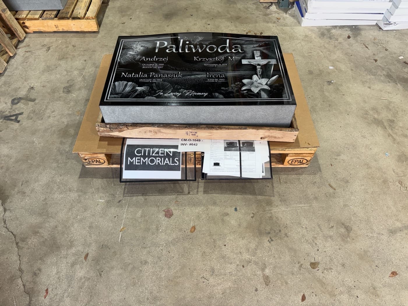 Flat markers by Citizen Memorials